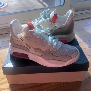 Jordan MA2 size 9.5